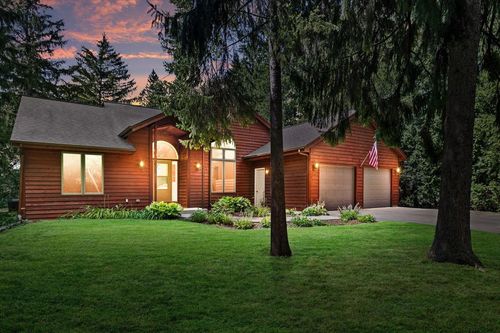 10845 N Wauwatosa Road, Mequon, WI, 53097 | Card Image