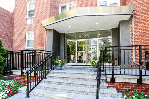 apt-2a-39 Glenbrook Rd, Stamford, CT, 06902-2901 | Card Image