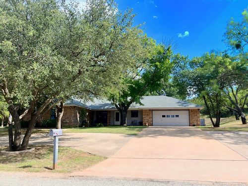 117 Mesquite Ln, Sweetwater, TX, 79556-8107 | Card Image