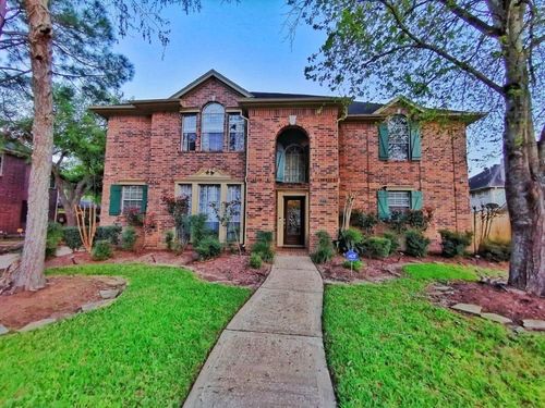 1722 Evergreen Ln, Seabrook, TX, 77586-4548 | Card Image