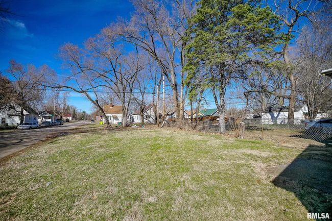 2217 W Marquette St, House other with 2 bedrooms, 1 bathrooms and null parking in Peoria IL | Image 41