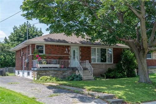 lower-46 Cloke Crt, Hamilton, ON, L8T1N5 | Card Image
