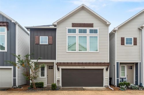 7709 Kivu Ln, Houston, TX, 77055-1061 | Card Image