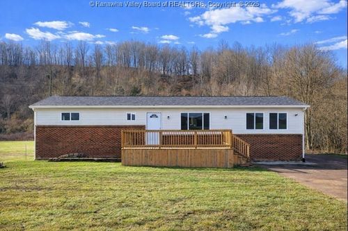 15012 Charleston Rd, Kenna, WV, 25248-7050 | Card Image