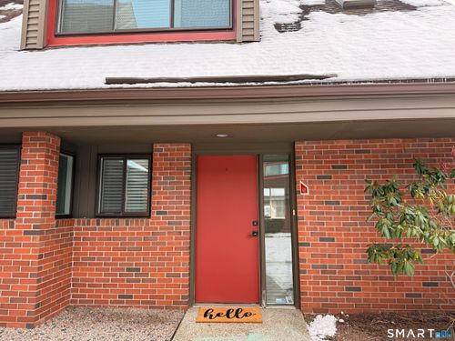 40-40 Montoya Dr, Branford, CT, 06405-2517 | Card Image