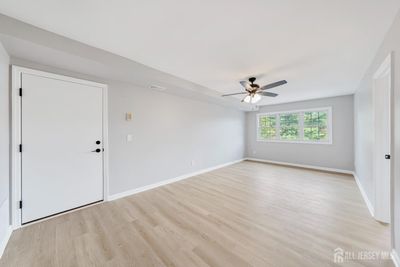 381 College Drive, Townhouse with 2 bedrooms, 1 bathrooms and null parking in Edison NJ | Image 3