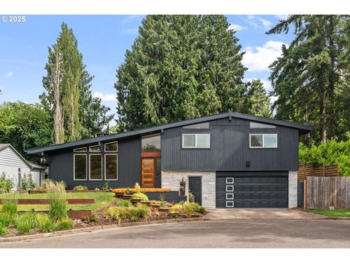 5705 Sw Seymour St, Portland, OR, 97221-1933 | Card Image