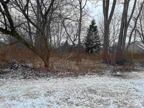 36725 Union Lake Rd, Clinton Township, MI, 48035-2021 | Card Image