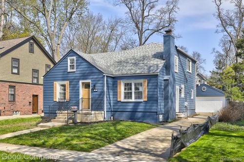 23 Fairwood Blvd, Pleasant Ridge, MI, 48069-1214 | Card Image