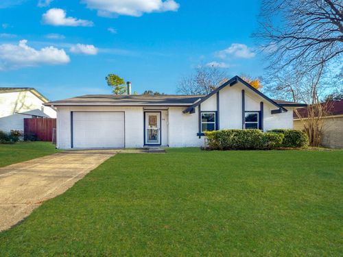 418 Clover Ln, Garland, TX, 75043-3207 | Card Image