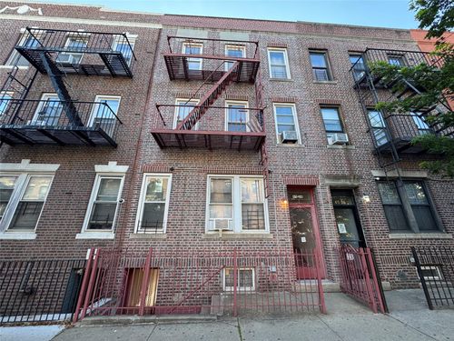 45 40th St, Sunnyside, NY, 11104-1071 | Card Image