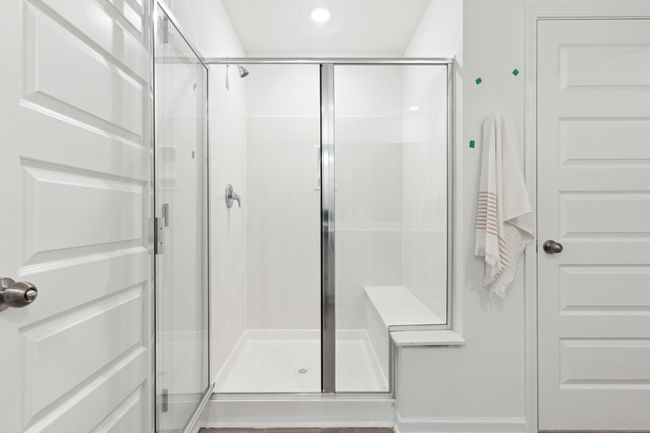 PRIMROSE MASTER BATH SHOWER | Image 23