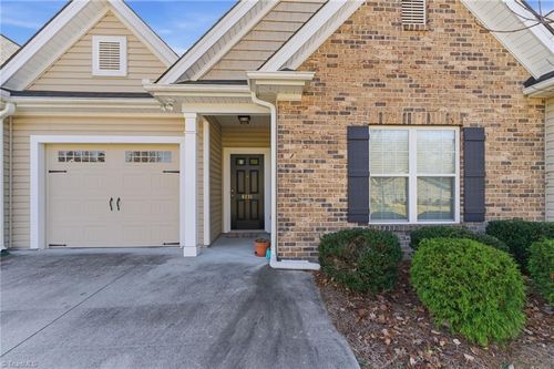 6231 Queens Gate Ct, Clemmons, NC, 27012-9787 | Card Image