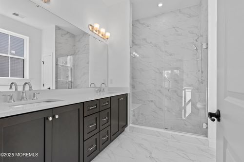 38 Sofia Dr, Manalapan, NJ, 07726-1102 | Card Image