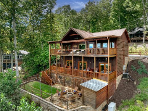 411 Highland Cir, Blue Ridge, GA, 30513-3626 | Card Image