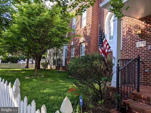 213 Watkins Pond Blvd, ROCKVILLE, MD, 20850-5601 | Card Image