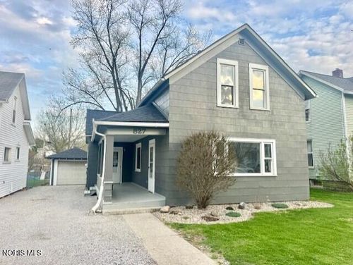 827 Washington Ave, Defiance, OH, 43512-2850 | Card Image