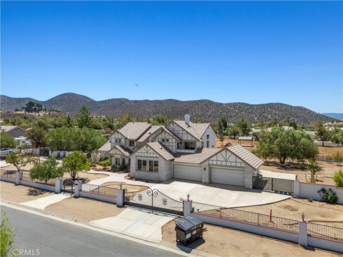 9744 Sweetwater Dr, Santa Clarita, CA, 91390 | Card Image