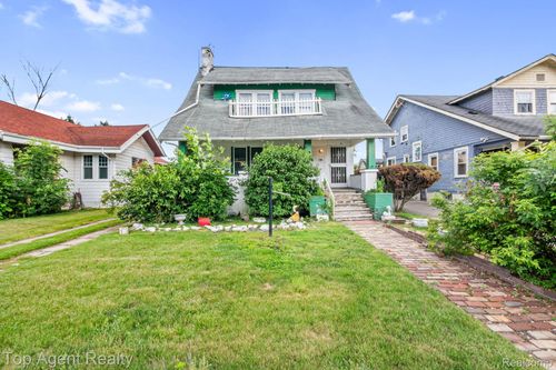 195 Eason St, Highland Park, MI, 48203-2706 | Card Image