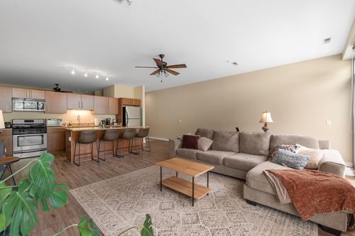 1902 N Commerce St, Milwaukee, WI, 53212-3489 | Card Image