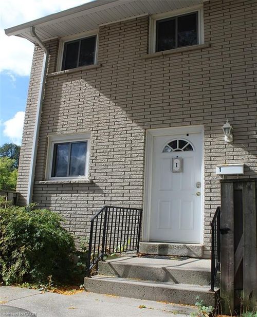 1-11 Colmar Pl, Dundas, ON, L9H4L1 | Card Image