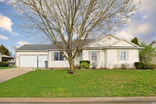 55078 Andrew Ln, Osceola, IN, 46561-8708 | Card Image