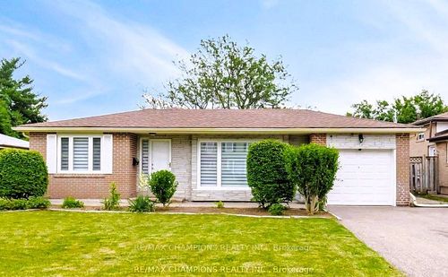 53 Beechwood Cres, Brampton, ON, L6T1X9 | Card Image