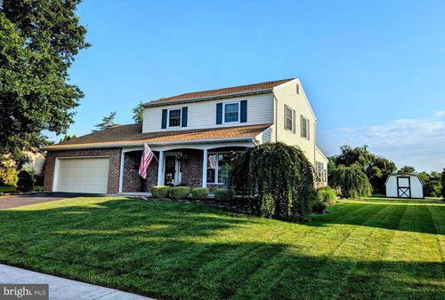 105 Hoke Dr, GETTYSBURG, PA, 17325-3114 | Card Image