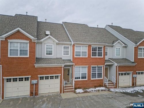 28 Gordon Cir, Parsippany, NJ, 07054-3400 | Card Image