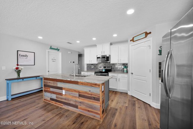 1757 Eagle View Way, House other with 3 bedrooms, 2 bathrooms and null parking in MIDDLEBURG FL | Image 10