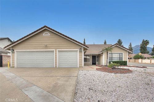 959 Kenwood St, Upland, CA, 91784-8703 | Card Image