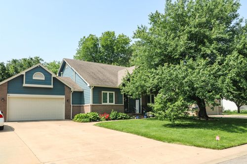 125 E Buckthorn Rd, Derby, KS, 67037-3840 | Card Image
