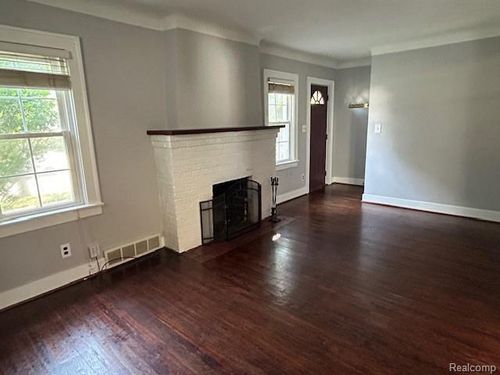 809 N Dorchester Ave, Royal Oak, MI, 48067-2116 | Card Image