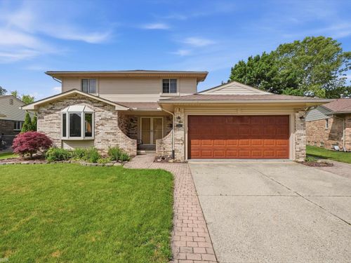 45455 Heatherwoode Ln, Macomb, MI, 48044-4156 | Card Image