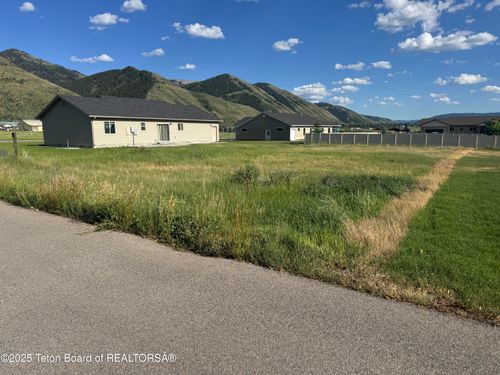 215 Talli Ln, Afton, WY, 83110 | Card Image