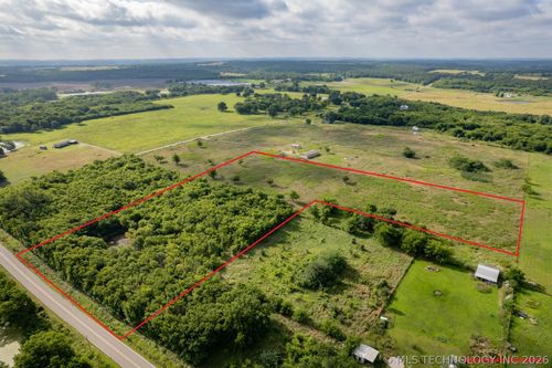 7 E 400 Road, Claremore, OK, 74017 | Card Image
