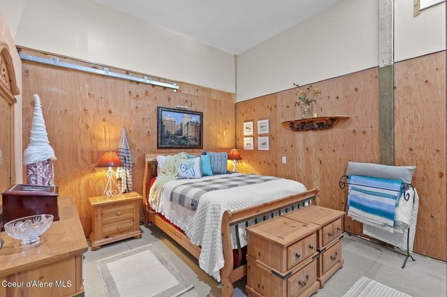Non Conforming Bedroom #1 | Image 19