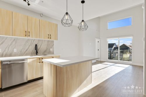 304-14858 60 Avenue, Surrey, BC, V3S0B5 | Card Image