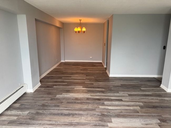 APT-4C - 2211 S Highland Ave, Condo with 2 bedrooms, 2 bathrooms and 2 parking in Lombard IL | Image 23