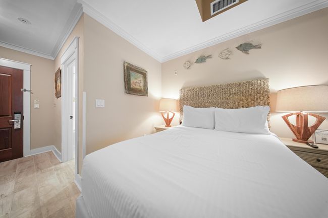 King Size Bed | Image 10