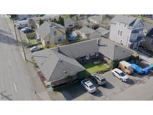 8107 Ne Failing St, Portland, OR, 97213-7148 | Card Image