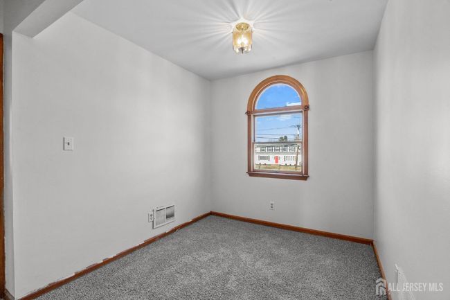 1419 Highway 33, House other with 5 bedrooms, 3 bathrooms and null parking in Hamilton NJ | Image 28