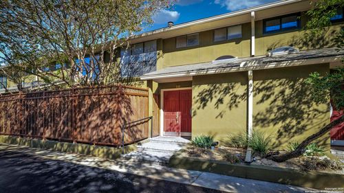 141-141 Terrell Rd, Alamo Heights, TX, 78209-6232 | Card Image