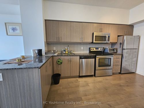 712-10 Willison Sq, Toronto, ON, M5T0A8 | Card Image
