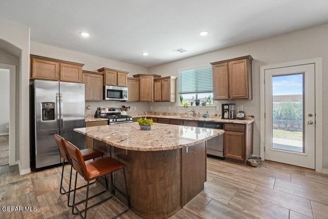 Kitchen | Image 9