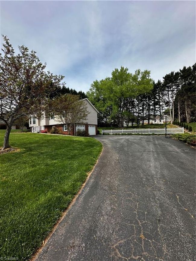 268 Meadow Ln, House other with 3 bedrooms, 2 bathrooms and null parking in Millers Creek NC | Image 5
