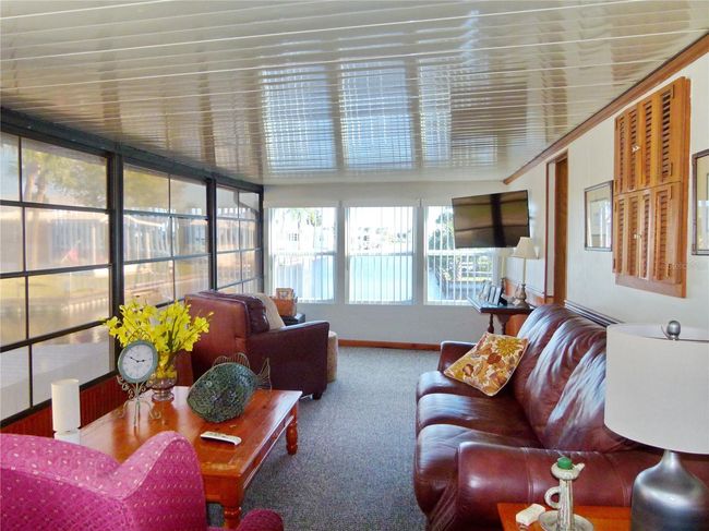 Family Room | Image 15