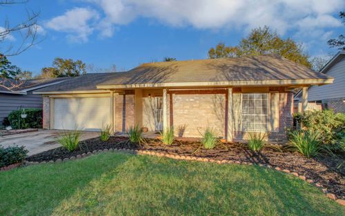 17406 Baronshire Dr, Houston, TX, 77070-1868 | Card Image