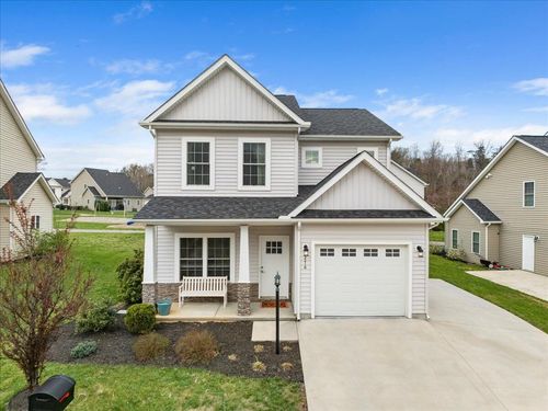 276 Louise Ln, Elliston, VA, 24087-1402 | Card Image