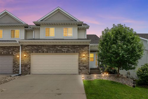 1572 Vandello Cir, North Liberty, IA, 52317-8035 | Card Image